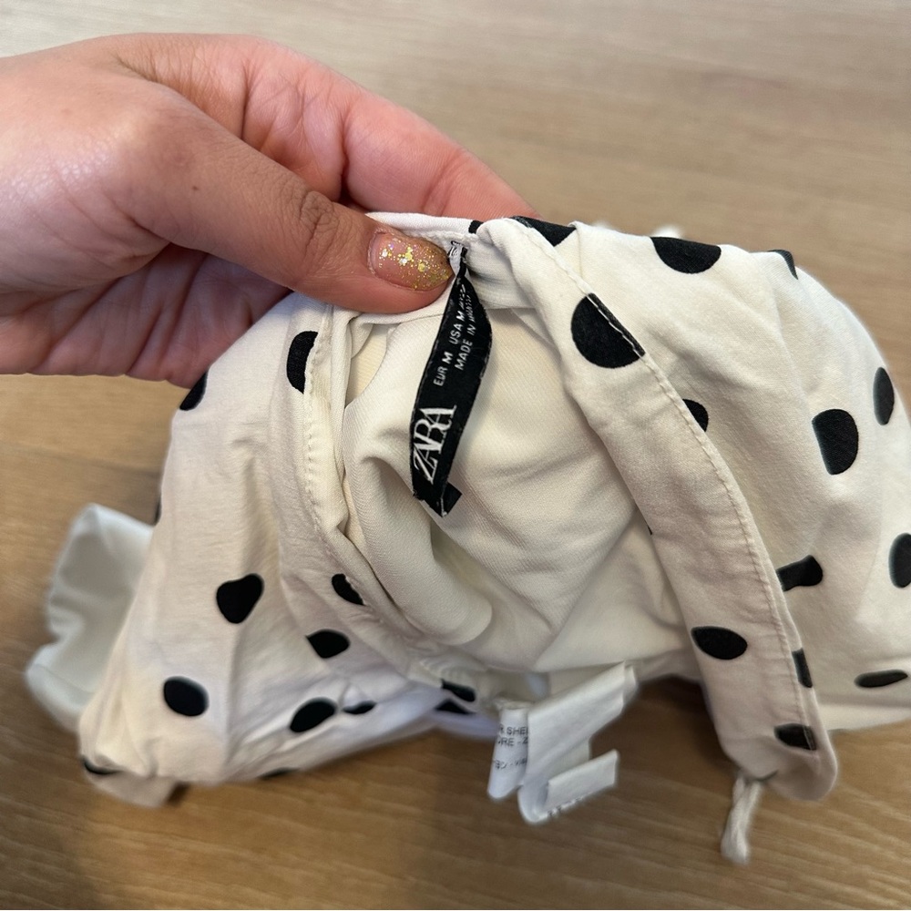 5 for $25 Zara White Polka Dot One shoulder rosette Crop Top - Picture 7 of 7